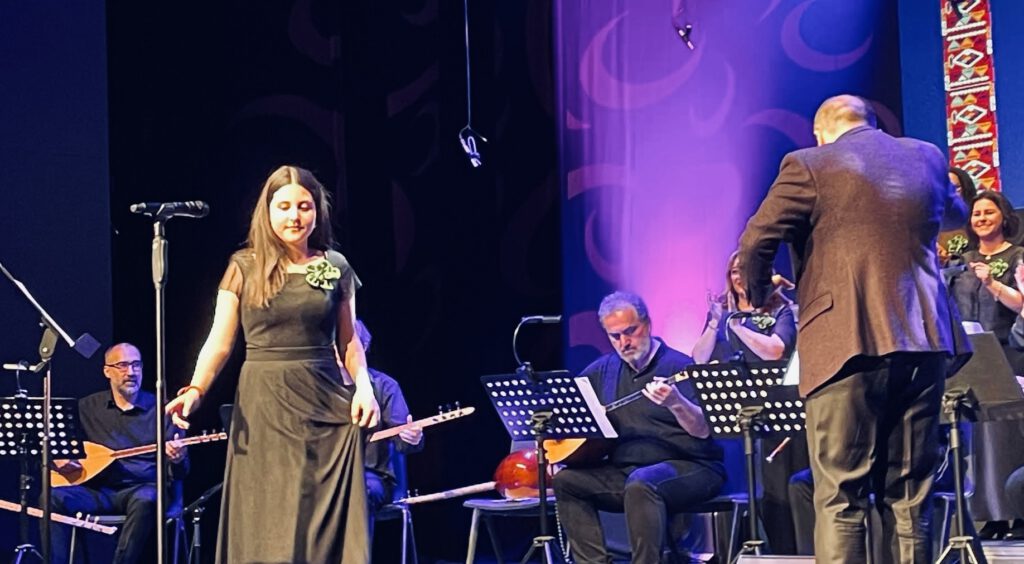 0-9-1024x564 Alper Oflaz THM Topluluğu’ndan coşkulu konser