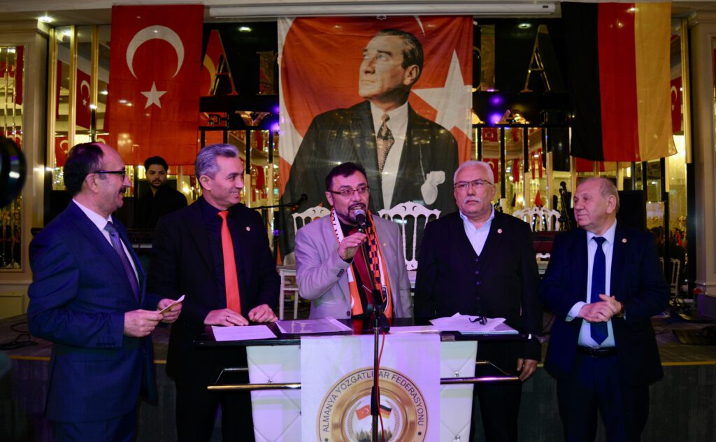 481044894_9919778604721490_4462268493795922564_n-1024x632 YOZGATLILAR ARABAŞI VE KÜLTÜR GECESİ, BİRLİK VE BERABERLİĞE ÖRNEK OLDU