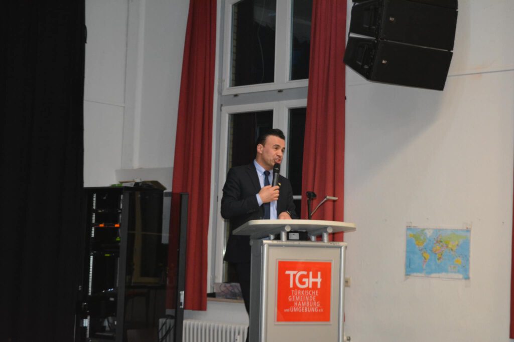 cdu-programi-turgut-duman-1024x683 CDU Hamburg Başkanı Dennis Thering'den Önemli Açıklamalar