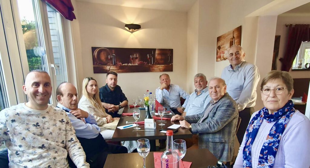 0-2-2-1024x557 CHP Hamburg Birliği Basın Mensuplarıyla Buluştu