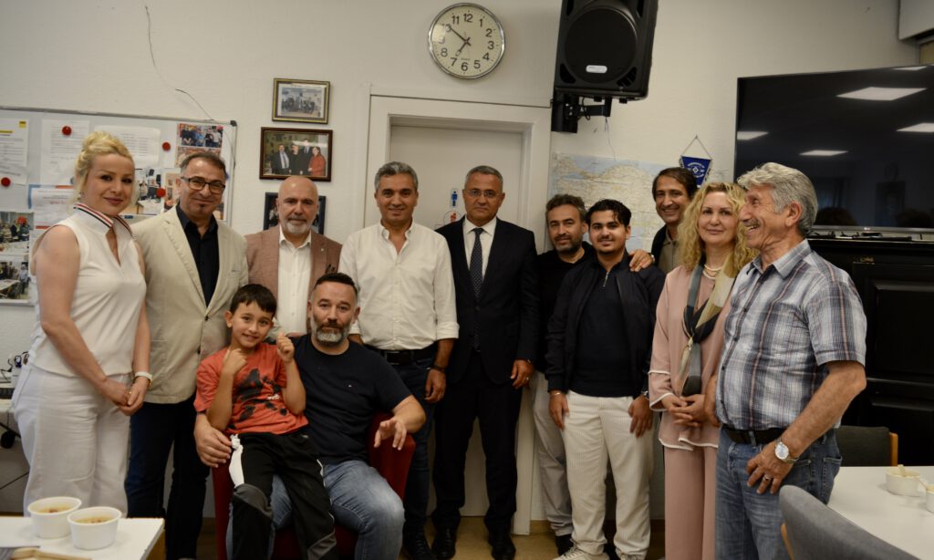 DSC_0748-1024x614 Hamburg’da Aşure Günü'nde Dayanışma ve Birlik Mesajı
