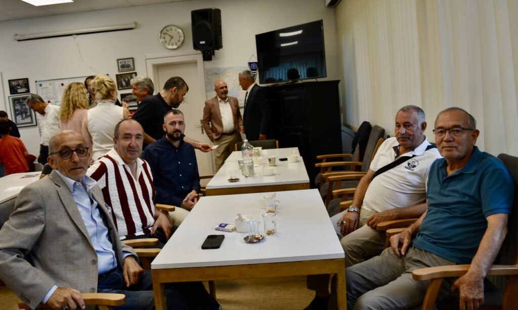 DSC_0750-1024x614 Hamburg’da Aşure Günü'nde Dayanışma ve Birlik Mesajı