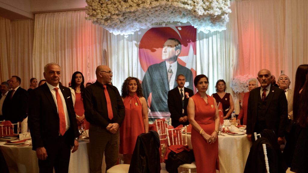 DSC_0876-1024x576 Hamburg’da Cumhuriyetin 102. Yılı Gurur ve Coşkuyla Kutlandı