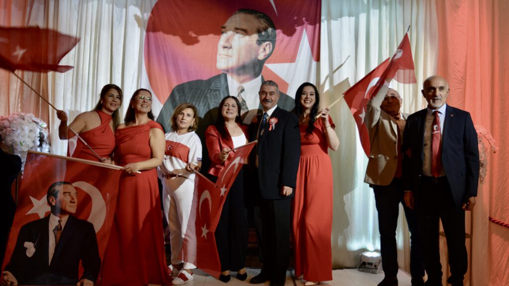 DSC_0922-1024x576 Hamburg’da Cumhuriyetin 102. Yılı Gurur ve Coşkuyla Kutlandı