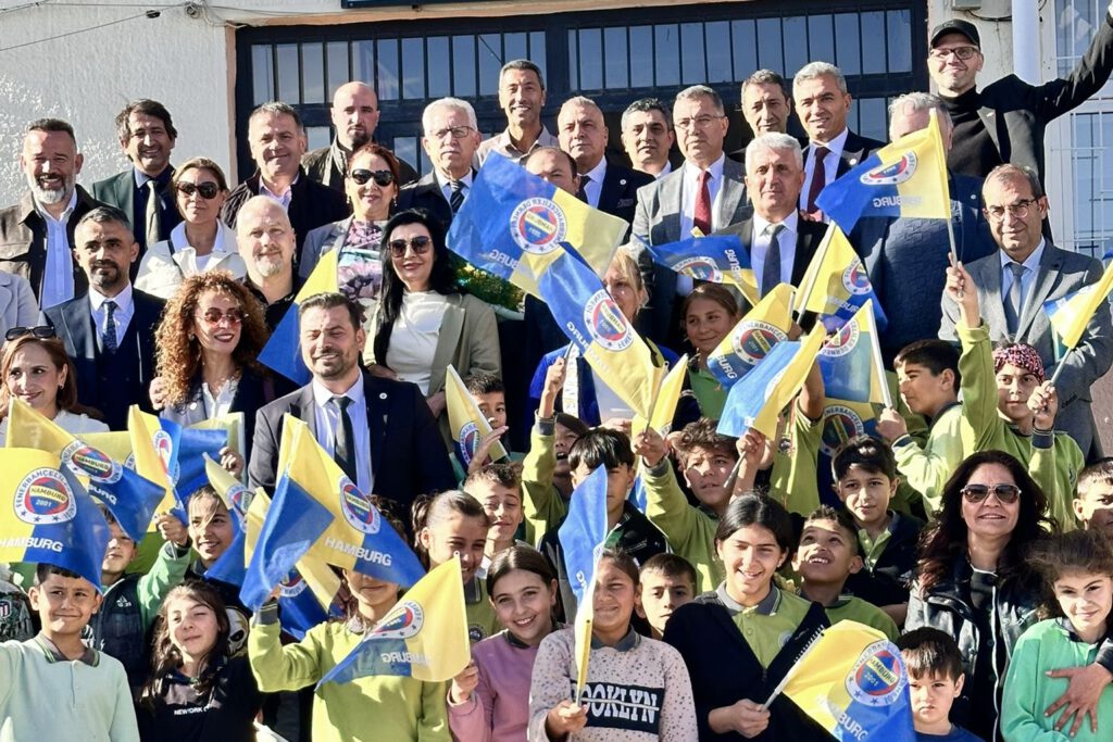 Unknown-53-1024x683 Hamburg Fenerbahçeliler Derneği, Yozgat’ta Minik Kalpleri Isıttı