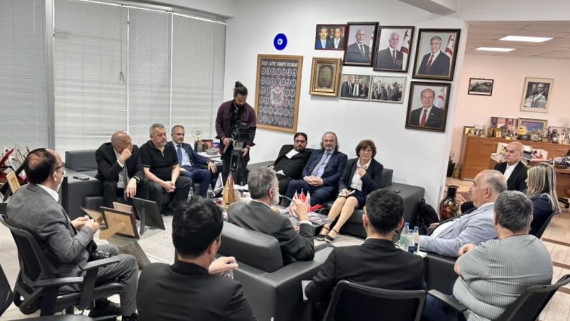 577017062_1332022222268079_8903142321196980357_n HTBB’den Kıbrıs Genç TV’ye Ziyaret