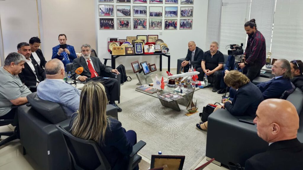 Unknown-90-1024x576 HTBB’den Kıbrıs Genç TV’ye Ziyaret