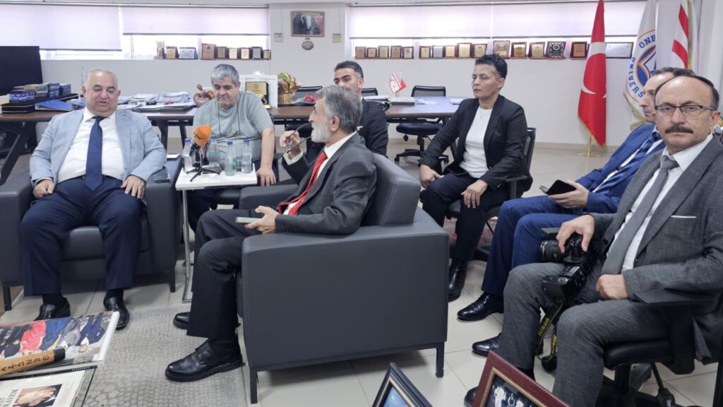 Unknown-91-1024x576 HTBB’den Kıbrıs Genç TV’ye Ziyaret