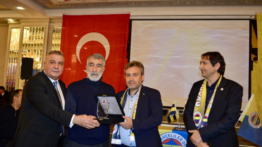 DSC_0254-1024x576 Hamburg Fenerbahçelilerden Dayanışma Buluşması