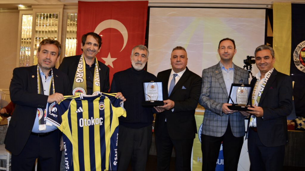 DSC_0262-1024x576 Hamburg Fenerbahçelilerden Dayanışma Buluşması