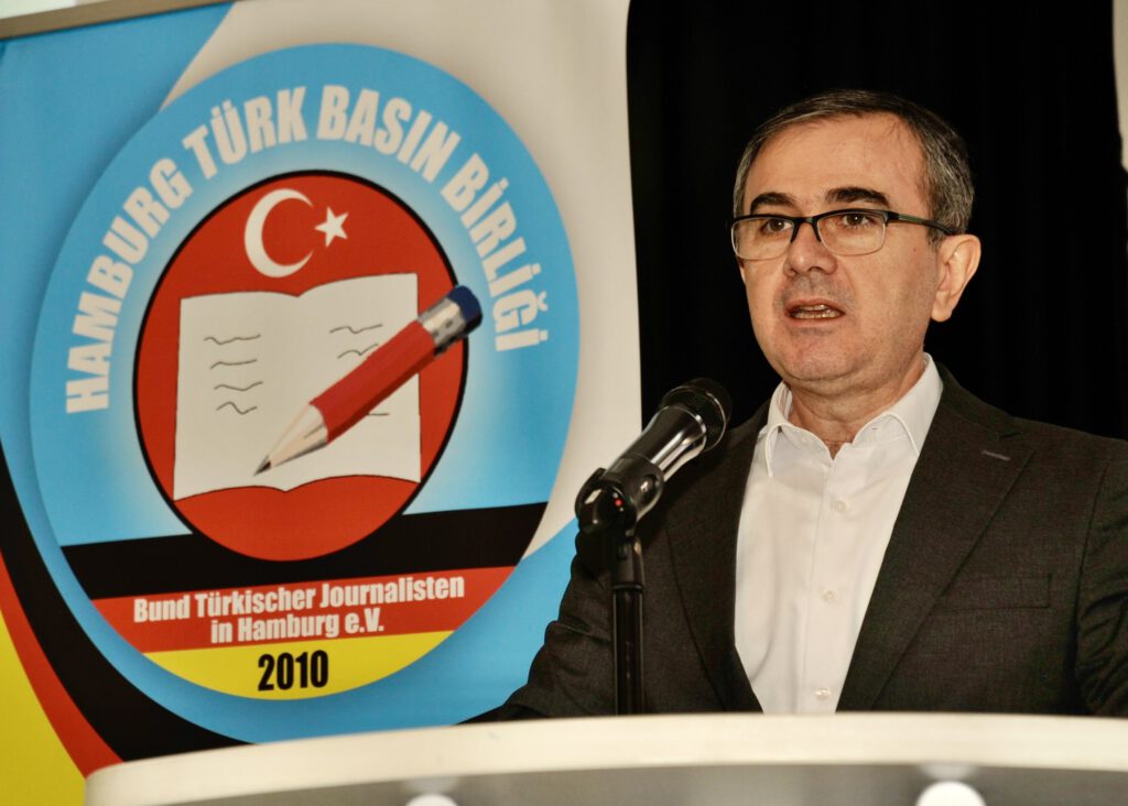 HTBB_4-1024x732 Hamburg’da Güçlü Yarınlar İçin Türk Medyası ve Toplumu Buluştu