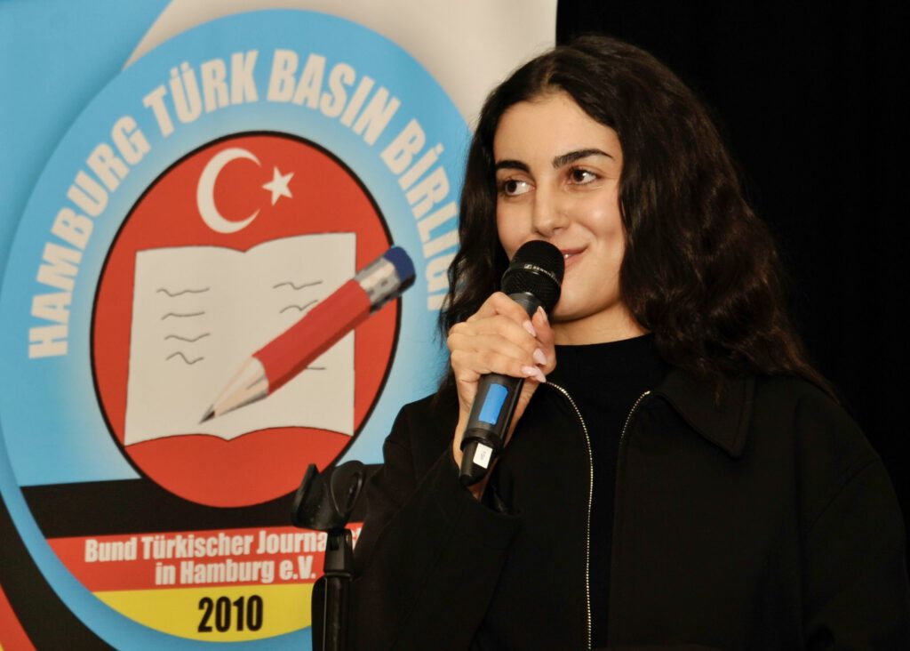 HTBB_9-1024x732 Hamburg’da Güçlü Yarınlar İçin Türk Medyası ve Toplumu Buluştu