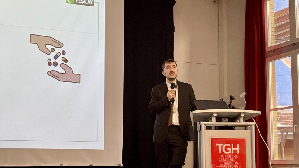 IMG_8424-1024x576 Hamburg’da “Bağımlılığı Yenebiliriz” Konferansı Düzenlendi