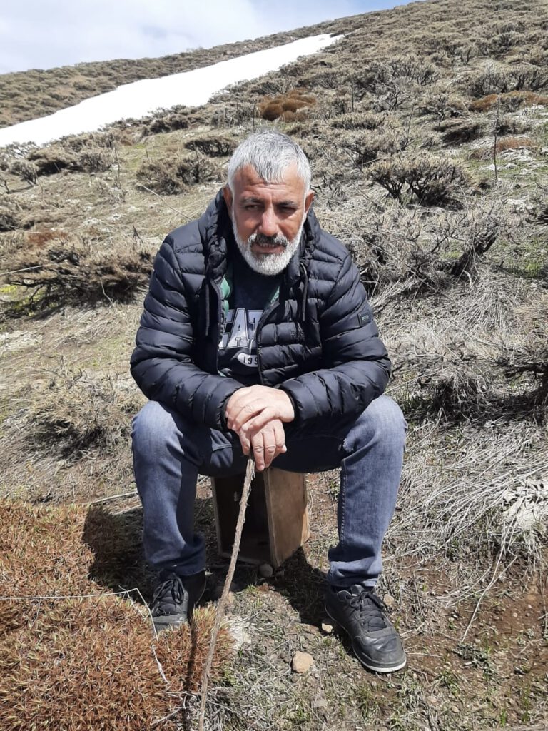 halil-babur-fil-cekimi--768x1024 Halil Babür’ün Dev Projesi "Fırtınada Gençliğim"