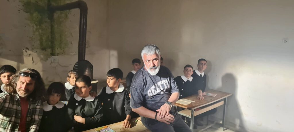 halil-babur-fil-cekimi-5-1024x461 Halil Babür’ün Dev Projesi "Fırtınada Gençliğim"