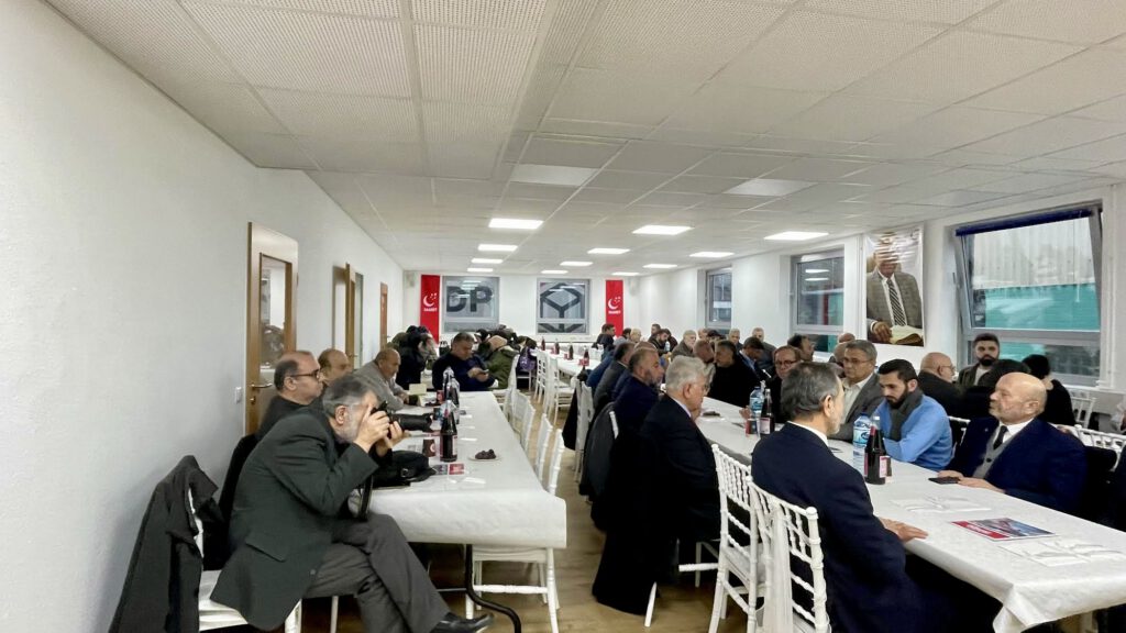 0-27-1024x576 Erbakan’ın Büyük Türkiye İdeali Hamburg’da Anlatıldı