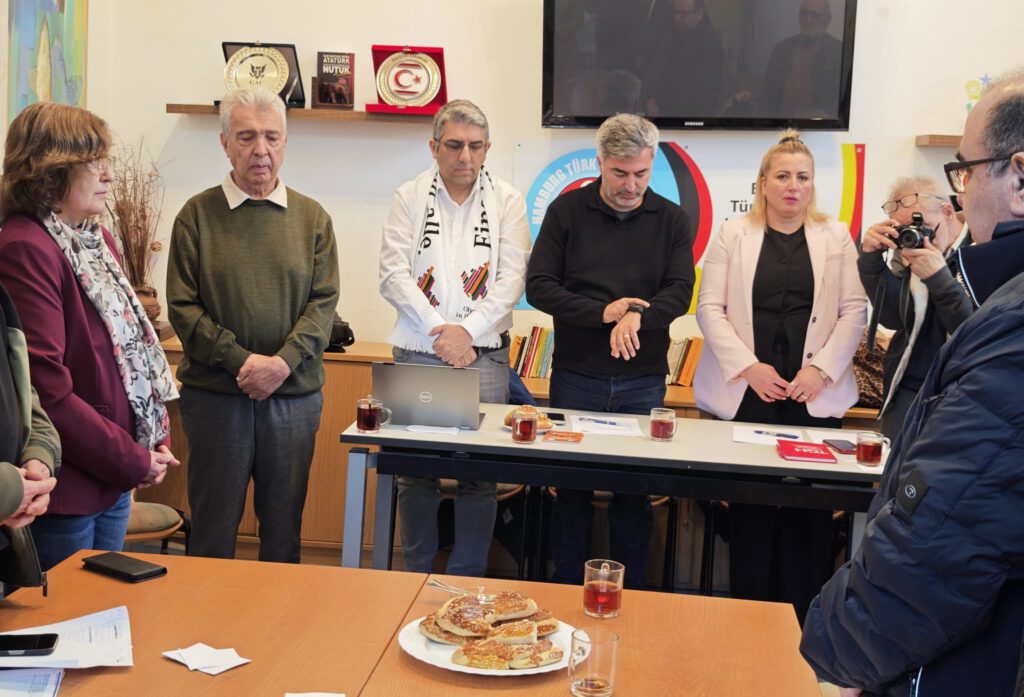 PHOTO-2026-03-01-11-46-11-1024x697 Hamburg Türk Basın Birliğinde Yeni Yönetim Seçildi