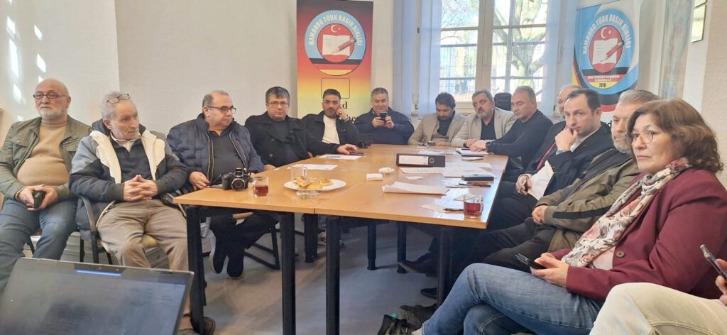 PHOTO-2026-03-01-13-26-54-1024x472 Hamburg Türk Basın Birliğinde Yeni Yönetim Seçildi