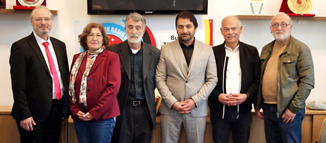 Hamburg Türk Basın Birliğinde Yeni Yönetim Seçildi