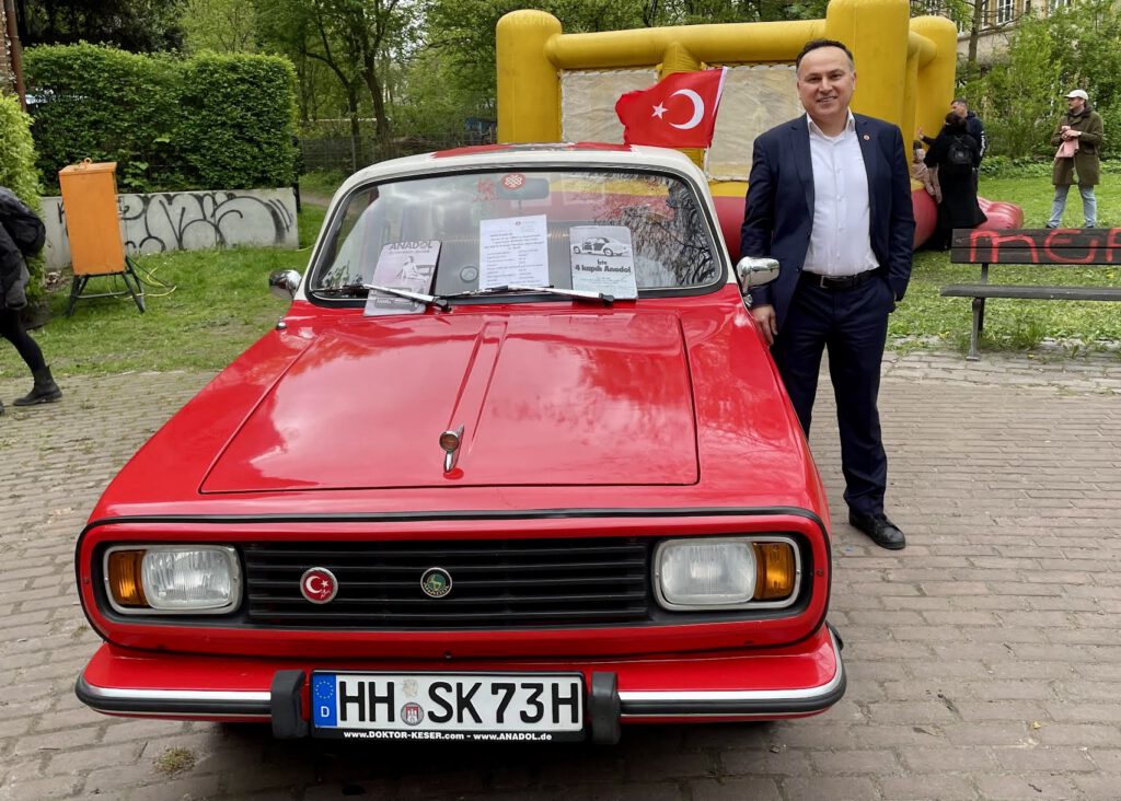 0-2-1024x732 Hamburg’da Binlerce Kişi 23 Nisan Kutlamasında Buluştu