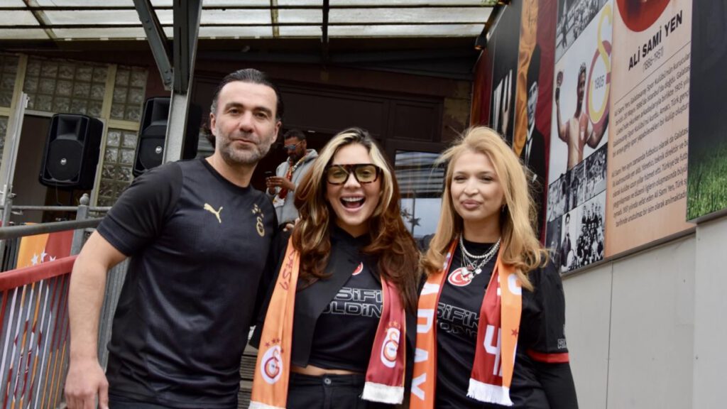 PHOTO-2026-05-10-16-54-24-2-1024x576 Galatasaray’ın Şampiyonluğu Hamburg’da Coşkuyla Kutlandı