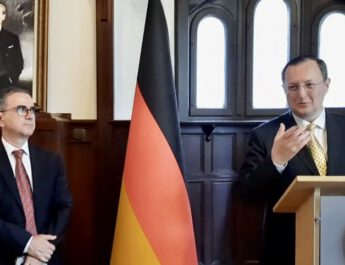 Büyükelçi Gökhan Turan Hamburg’da Türk Toplumu Temsilcileriyle Buluştu