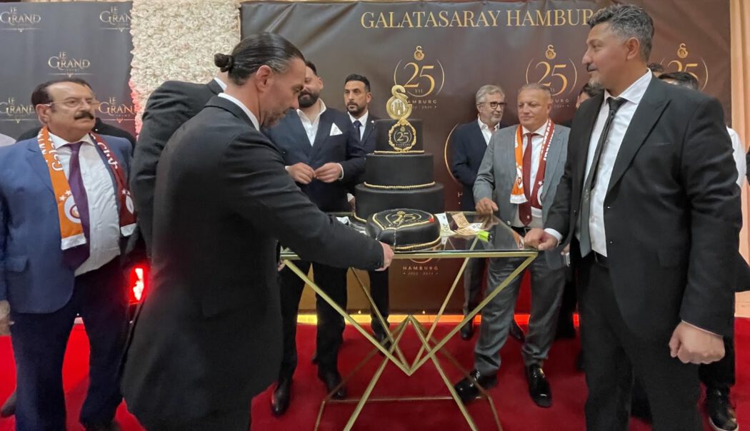 0-48-1050x604 Galatasaray Hamburg'un 25. Yılı Coşkuyla Kutlandı